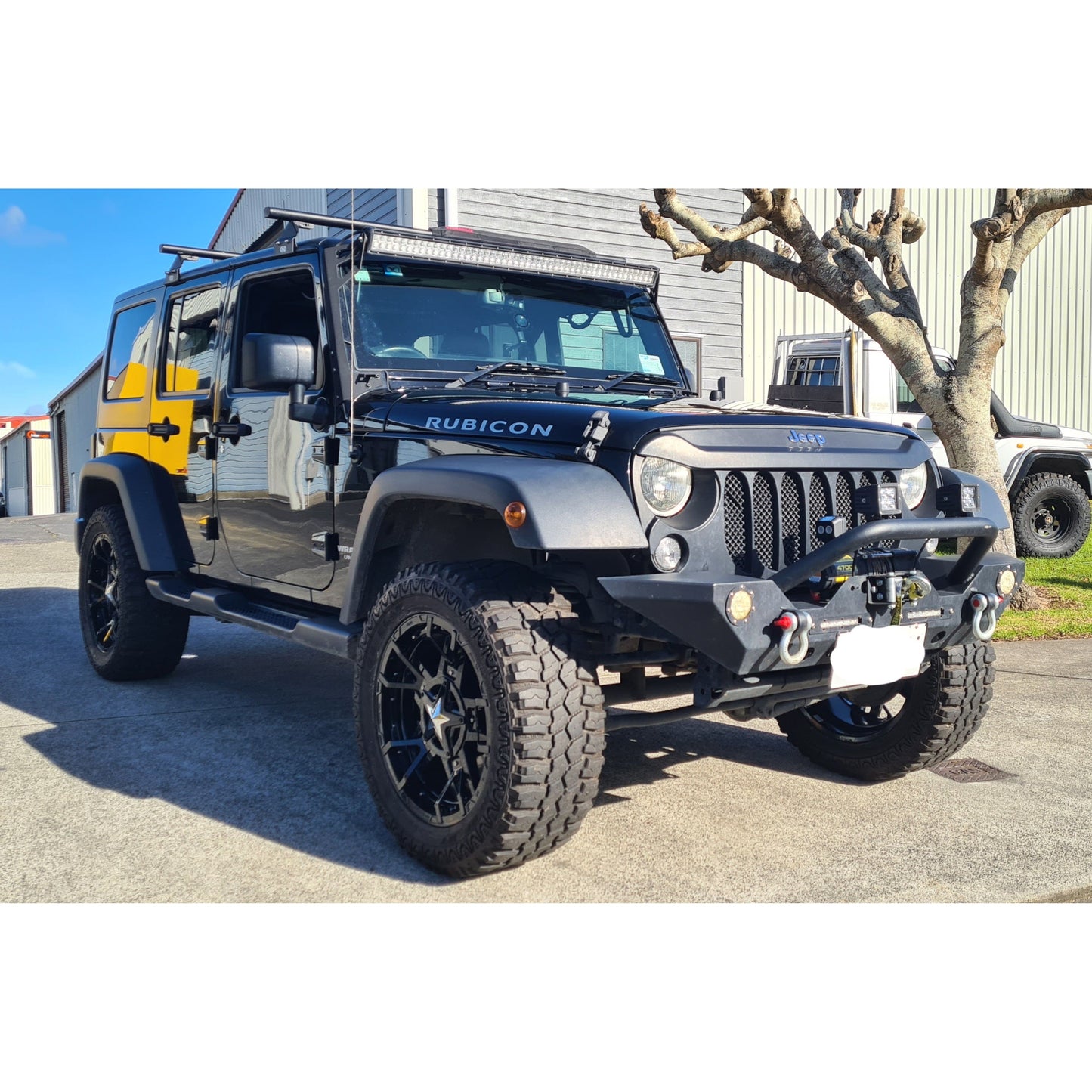 SSA Wrangler - Gloss Black